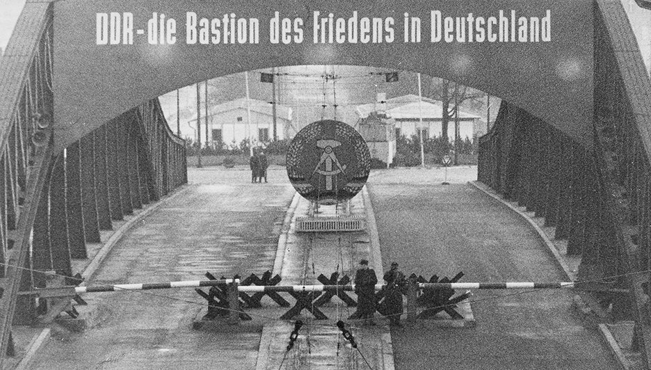 &Ouml;stliche Reaktionen auf den Mauerbau