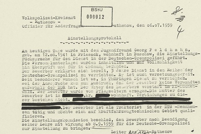 Georg Feldhahn: Einstellungsprotokoll zum Dienstantritt bei der Deutschen Grenzpolizei, 6. Juli 1959 Georg Feldhahn: Einstellungsprotokoll zum Dienstantritt bei der Deutschen Grenzpolizei, 6. Juli 1959