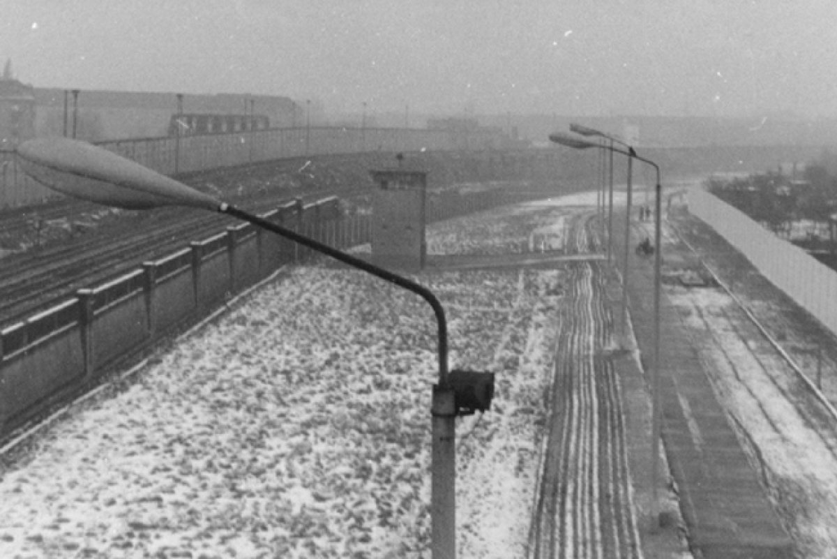 Grenzübergang Bornholmer Straße Chronik der Mauer