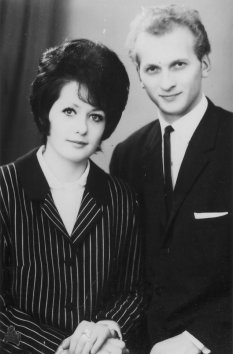 Elke and Dieter Weckeiser, shot dead at the Berlin Wall: Wedding photo (November 1966)