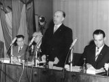 Walter Ulbricht auf einer internationalen Pressekonferenz in Ost-Berlin: &bdquo;Niemand hat die Absicht, eine Mauer zu errichten!"; Aufnahme 15. Juni 1961