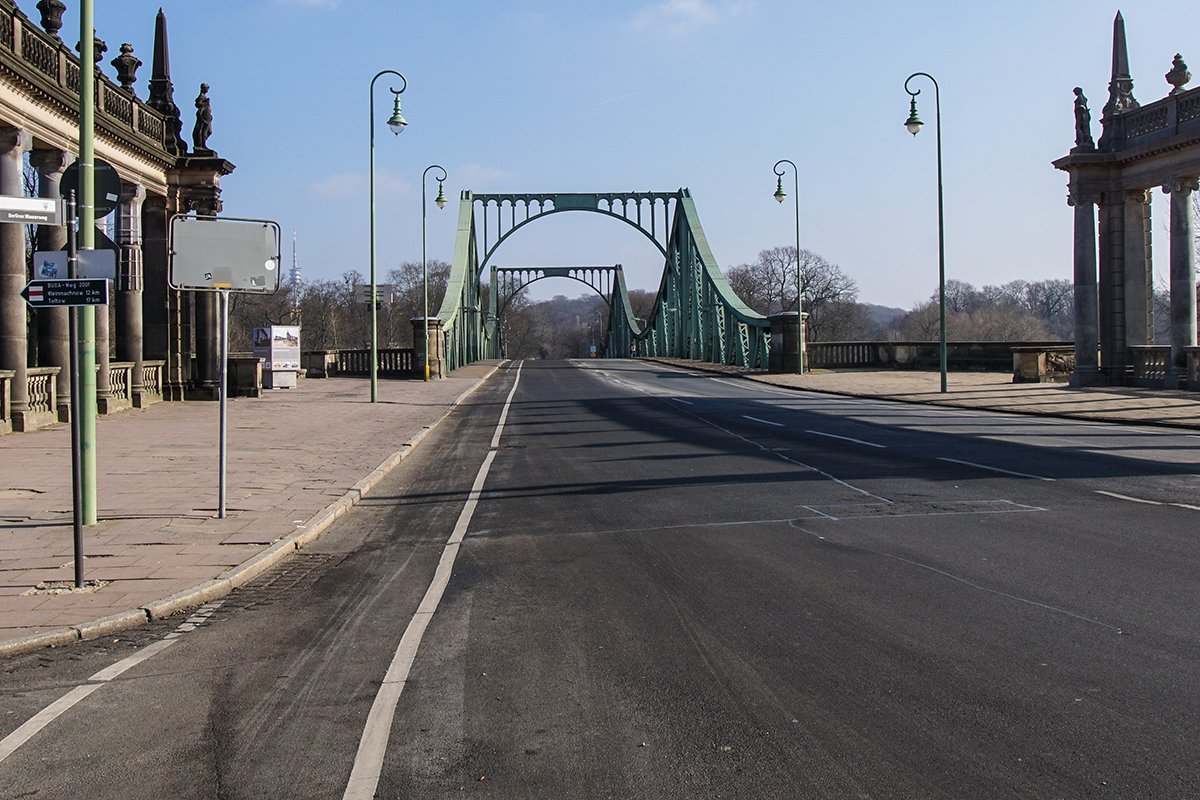 Glienicker Brücke, Potsdam Grenzübergang Glienicker Brücke, Blick von der Potsdamer Seite in Richtung Berlin-Zehlendorf
