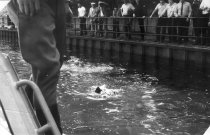 Giuseppe Savoca, drowned in the Berlin border waters: East German border troop photo – Searching for the drowned child [June 15, 1974]