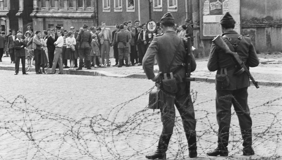 Bildresultat för berliner mauer 1961