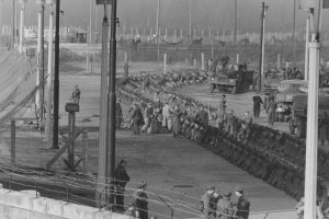 Reinforcement of the border barriers at Potsdam Square: anti-tank obstacles, 20 November 1961