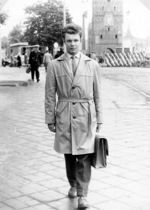Egon Schultz, shot dead at the Berlin Wall: Teaching in Rostock before he was enlisted into the border troops (photo: um 1963)