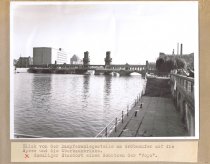 Udo Düllick, drowned in the Berlin border waters after coming under fire: Crime site photo taken by the West Berlin police from the Oberbaum Bridge between Berlin-Friedrichshain and Berlin-Kreuzberg.  The position of one of the gunmen is marked [Oct. 5, 1