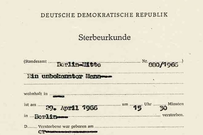 Paul Stretz: auf Veranlassung der Stasi gefälschte Sterbeurkunde vom 4. Mai 1966 Paul Stretz: auf Veranlassung der Stasi gefälschte Sterbeurkunde vom 4. Mai 1966