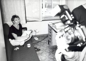 DDR-Bürgerrechtler, darunter auch die Mitbegründerin des Neuen Forum, Bärbel Bohley, besetzen am 4. September 1990 mehrere Räume in der ehemaligen Stasi-Zentrale.