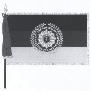Auszeichnung der 1. Grenzbrigade (Berlin) mit der Fahne für kasernierte Einheiten