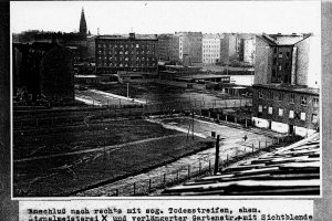 Heinz Cyrus, critically injured at the Berlin Wall and died later from his injuries: West Berlin police crime site photo of the border fortifications at Nordbahnhof in Berlin-Mitte [Nov. 10, 1965]
