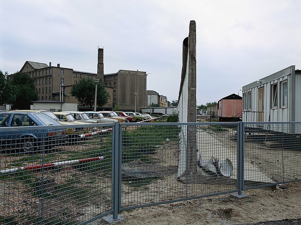 Remnants of the Wall at Potsdam Square, 16 June 1990.