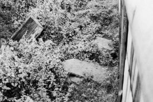 Tunnelausstieg nur 80 Zentimeter hinter der Mauer auf West-Berliner Gebiet: Gelungene Tunnelflucht von Klein Glienicke nach Berlin-Zehlendorf, 26. Juli 1973
