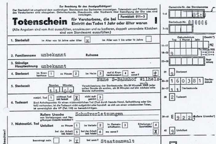 Dr. Johannes Muschol: Korrekt auf den Namen ausgestellter und auf Veranlassung der Stasi in "Unbekannt" gefälschter Totenschein, 17. März 1981 Dr. Johannes Muschol: Korrekt auf den Namen ausgestellter und auf Veranlassung der Stasi in "Unbekannt" gefälschter Totenschein, 17. März 1981