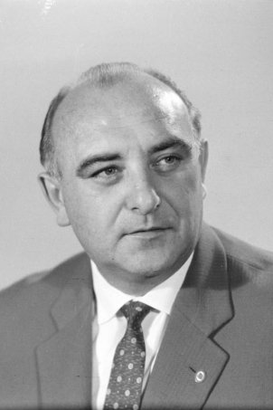 Dr. Erich Apel wird kurz vor der geplanten Unterzeichnung eines Handelsabkommens zwischen der DDR und der Sowjetunion tot in seinem Büro aufgefunden; Aufnahme 12. Dezember 1963