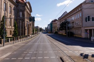 Blick auf den Grenzübergang Invalidenstraße (Richtung Osten)