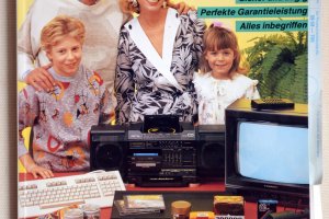 Katalog der Palatinus GmbH „Geschenke in die DDR“ aus dem Jahr 1988. Die Waren wurden von den Bürgern der Bundesrepublik bestellt, mit D-Mark bezahlt und dann direkt an Bekannte und Verwandte in die DDR versendet