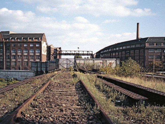 Blick auf das Grenztor und die Beschaubrücke