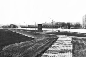 Zugesch&uuml;ttetes Engelbecken, Leuschnerdamm Ecke Bethaniendamm in den 1980er Jahren