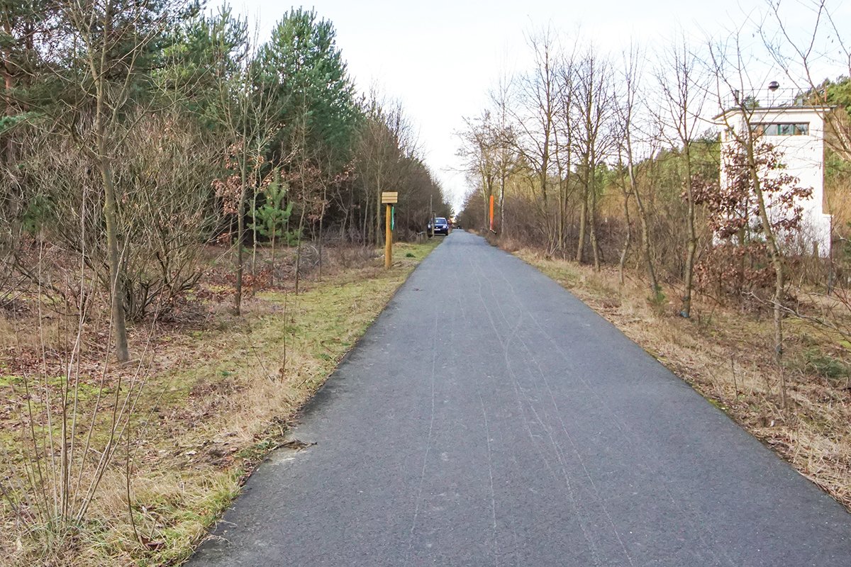 Führungsstelle der DDR-Grenztruppen, Bergfelde (heute: Sitz der Waldjugend) Führungsstelle der DDR-Grenztruppen, Bergfelde (heute: Sitz der Waldjugend)