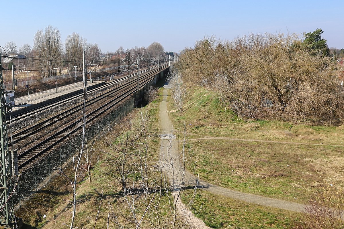 Grenzübergangsstelle Staaken/Eisenbahn Grenzübergangsstelle Staaken/Eisenbahn