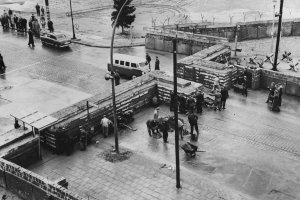 View of the border crossing point at Heinrich-Heine-Strasse, 1961