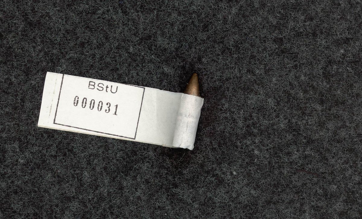 Christian Buttkus, shot dead at the Berlin Wall: Bullets that killed him, preserved by the Stasi [March 4, 1965]