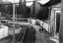 Gerald Thiem, shot dead at the Berlin Wall: MfS photo of patrol path between Berlin-Treptow and Berlin-Neukölln [Aug. 7, 1970]