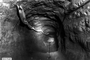 Egon Schultz, shot dead at the Berlin Wall: MfS photo of view into the tunnel at Strelitzer Strasse 55 [Oct. 5, 1964]