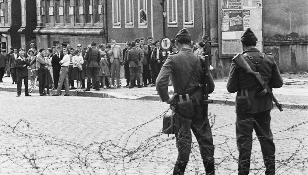 Mauerbau: 13. August 1961 Mauerbau: 13. August 1961