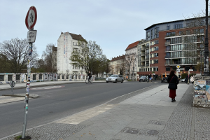 Die Lohmühlenbrücke Richtung Treptow