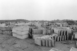 Mauerreste-Deponie einer Recyclinganlage in Ladeburg bei Bernau (nördlich von Berlin)