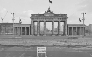 Das Brandenburger Tor in Berlin, März 1962