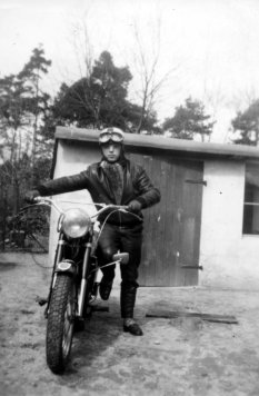 Dieter Berger: Hobbymotorradfahrer; Aufnahme um 1960