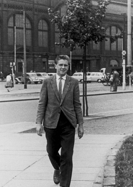 Axel Hannemann: geboren am 27. April 1945, erschossen am 5. Juni 1962 bei einem Fluchtversuch im Berliner Grenzgewässer (Aufnahmedatum unbekannt) Axel Hannemann: geboren am 27. April 1945, erschossen am 5. Juni 1962 bei einem Fluchtversuch im Berliner Grenzgewässer (Aufnahmedatum unbekannt)