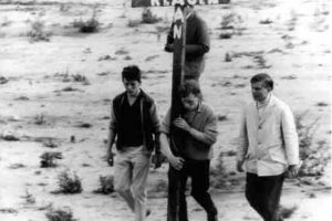 Dieter Beilig, shot dead in the Berlin border territory: Demonstration after Peter Fechter’s death (photo: Aug. 17, 1962)