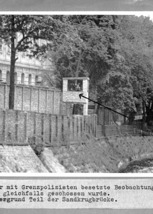 Peter Göring, shot dead at the Berlin Wall: West Berlin police crime site photo of the East Berlin border police observation tower at the Spandauer Schiffahrts Canal near the Sandkrug Bridge [May 23, 1962]