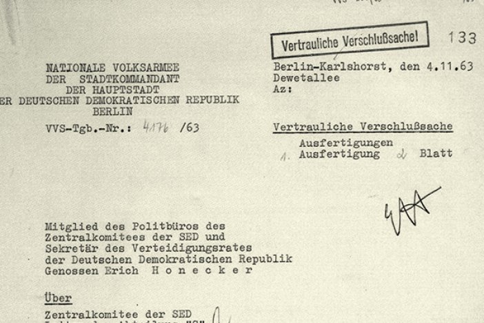 Bericht des NVA-Stadtkommandanten Poppe an Erich Honecker über den Fluchtversuch von Klaus Schröter, 4. November 1963 Bericht des NVA-Stadtkommandanten Poppe an Erich Honecker über den Fluchtversuch von Klaus Schröter, 4. November 1963