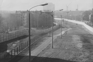 Der Todesstreifen in der Bernauer Straße in Berlin, Aufnahme 1980er Jahre