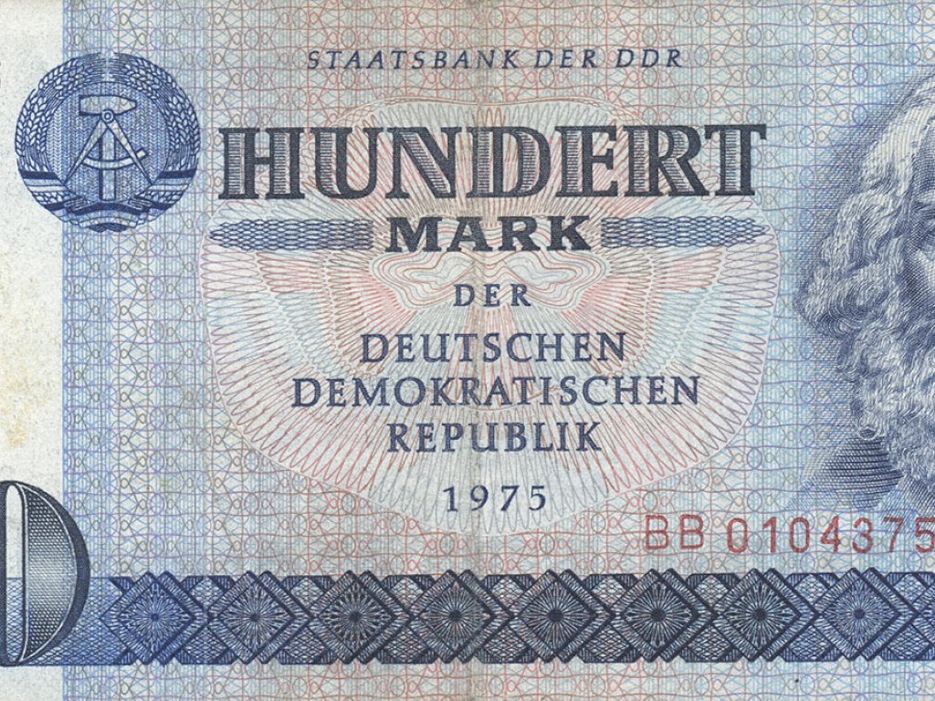 DDR-Banknote mit neuer Bezeichnung: Mark der DDR