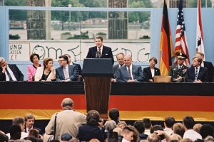 Rede Ronald Reagans vor dem Brandenburger Tor, 12. Juni 1987