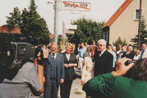 Günter Litfin, shot dead in the Berlin border waters: Street-naming ceremony in Berlin-Weissensee, Aug. 24, 2003