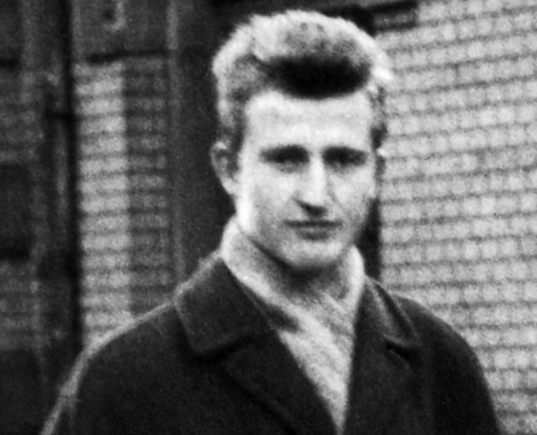 Horst Frank: born on May 7, 1942, shot dead on April 29, 1962 in the “Schönholz” garden colony at the sector border between Berlin-Pankow and Berlin-Reinickendorf (date of photo not known)