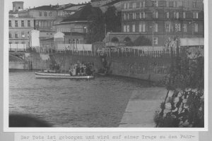 Axel Hannemann, shot dead in the Berlin border waters: West Berlin police crime site photo of East German border police retrieving Axel Hannemann from the Spree near the Reichstag building [June 5, 1962]