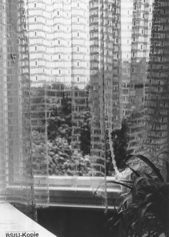 Wolfgang Hoffmann, jumped to his death on July 15, 1971 after his arrest at the Friedrichstrasse Station border crossing: Broken bay window in the East German police headquarters in Berlin-Treptow, viewed from the inside [MfS photo, July 15, 1971]