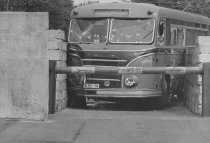 Mit 138 Schüssen gestoppt: Gescheiterte Bus-Flucht am Grenzübergang Invalidenstraße, 12. Mai 1963