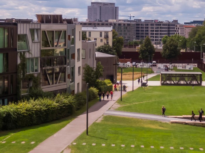 Der Todesstreifen in der Bernauer Straße in Berlin