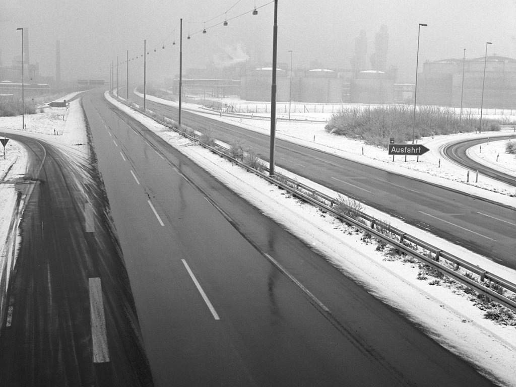 Sonntagsfahrverbot auf der Autobahn Köln/Bonn, 2. Dezember 1973
