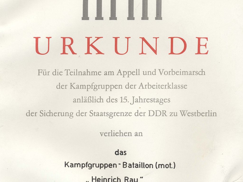 Urkunde für die Teilnahme am Vorbeimarsch der Kampfgruppen der Arbeiterklasse, 13. August 1976