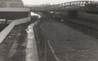 Blick auf die Bösebrücke (Bornholmer Straße), Richtung Süden, Aufnahme 1980er Jahre